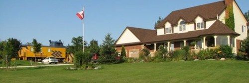 Clearview Station & Caboose B&B Creemore Exterior photo