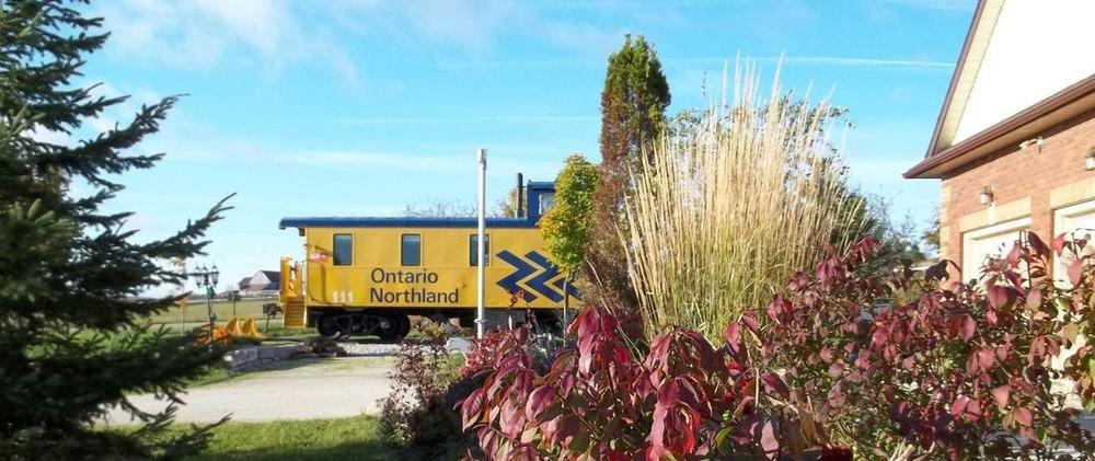 Clearview Station & Caboose B&B Creemore Exterior photo